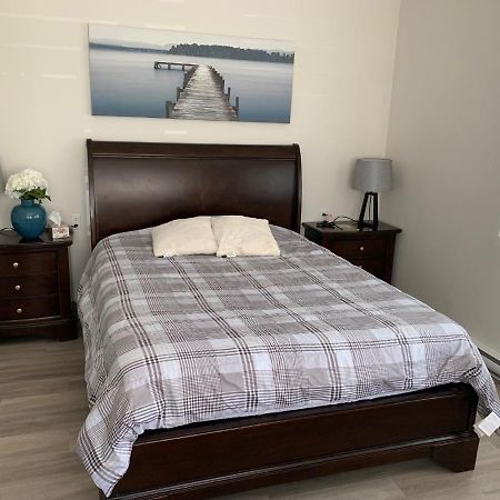 La Grange Sur Le Lac App A Et B 생로만 외부 사진