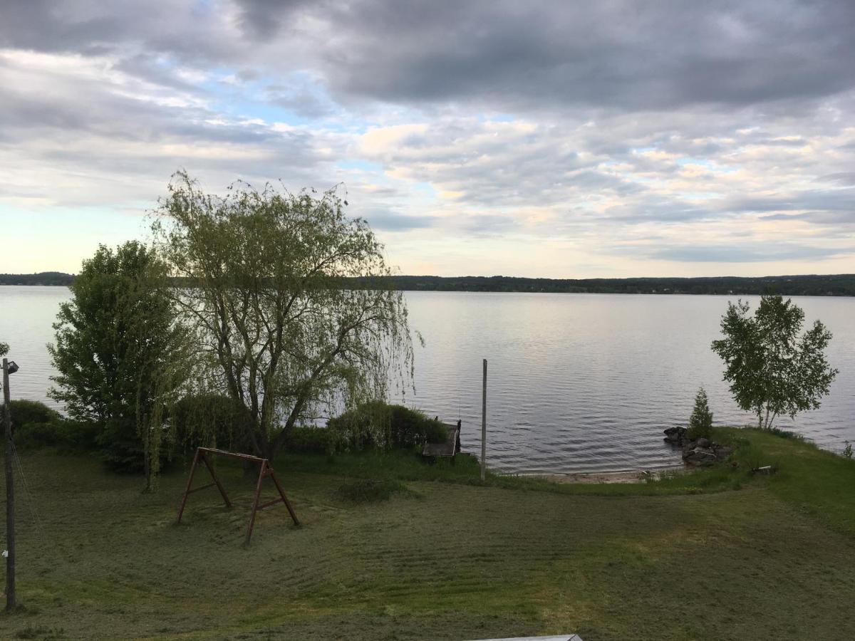 La Grange Sur Le Lac App A Et B 생로만 외부 사진